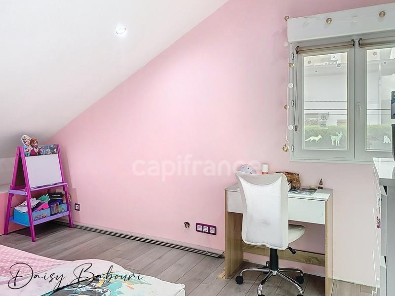 Maison - 108 m² - 4 pièces