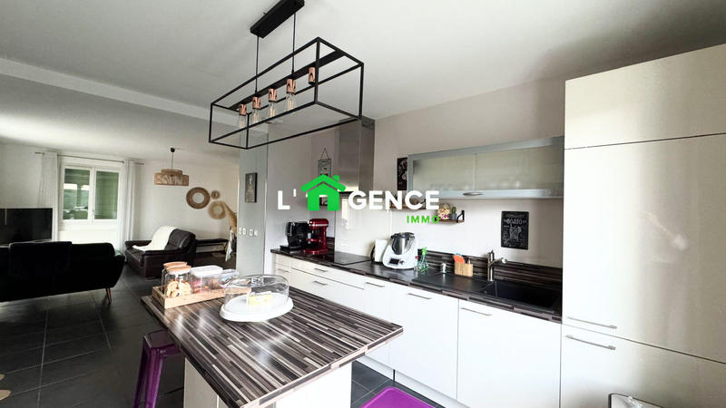 Maison - 101 m² - 4 pièces