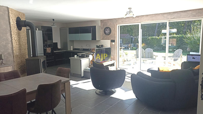 Maison - 86 m² - 3 pièces