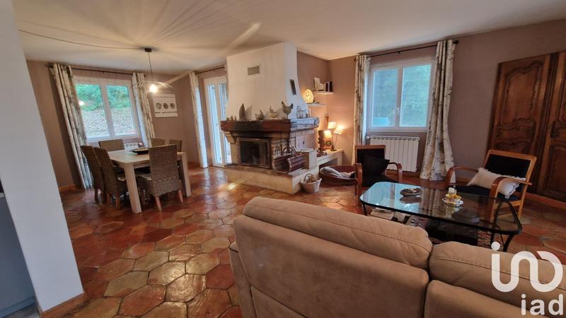 Maison - 166 m² - 6 pièces