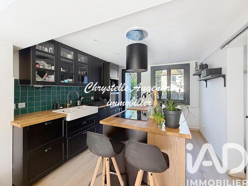 Maison - 146 m² - 6 pièces