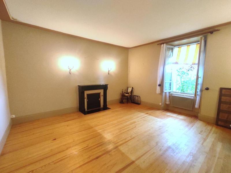 Maison - 175 m² - 8 pièces