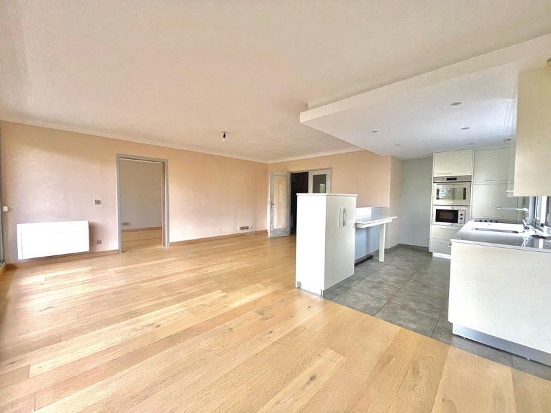 Appartement - 93 m² - 4 pièces