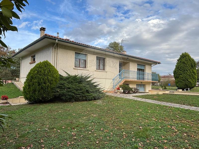 Maison - 200 m² - 6 pièces