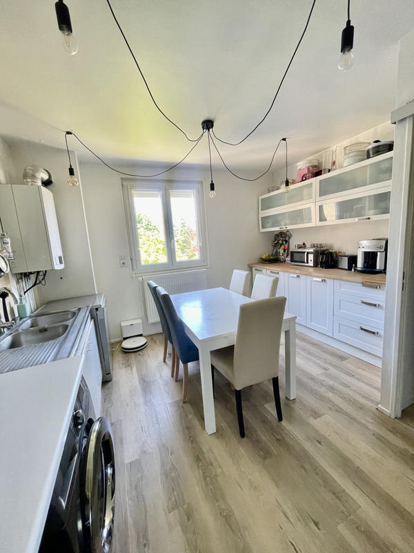 Appartement - 80 m² - 4 pièces