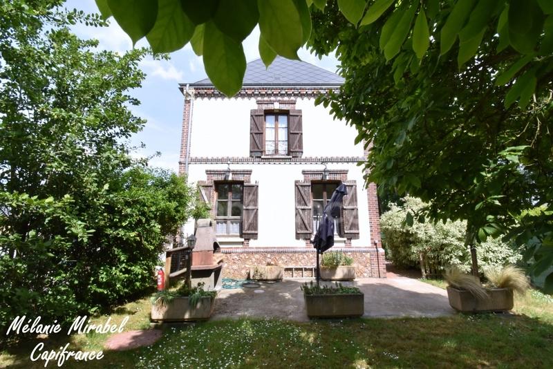 Maison - 137 m² - 6 pièces