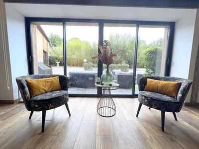 Maison - 184 m² - 5 pièces