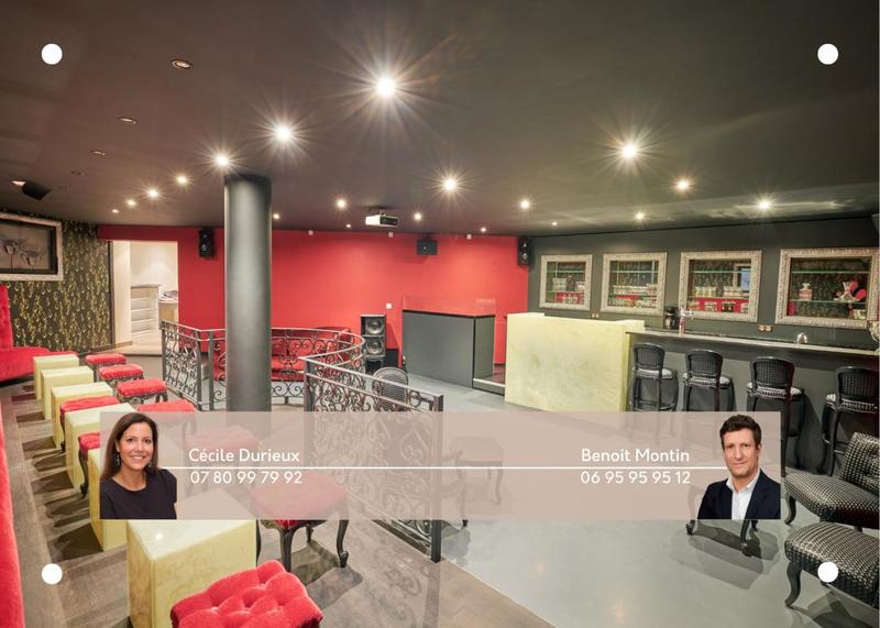 Villa - 536 m² - 10 pièces