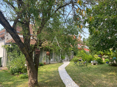 Maison - 200 m² - 6 pièces