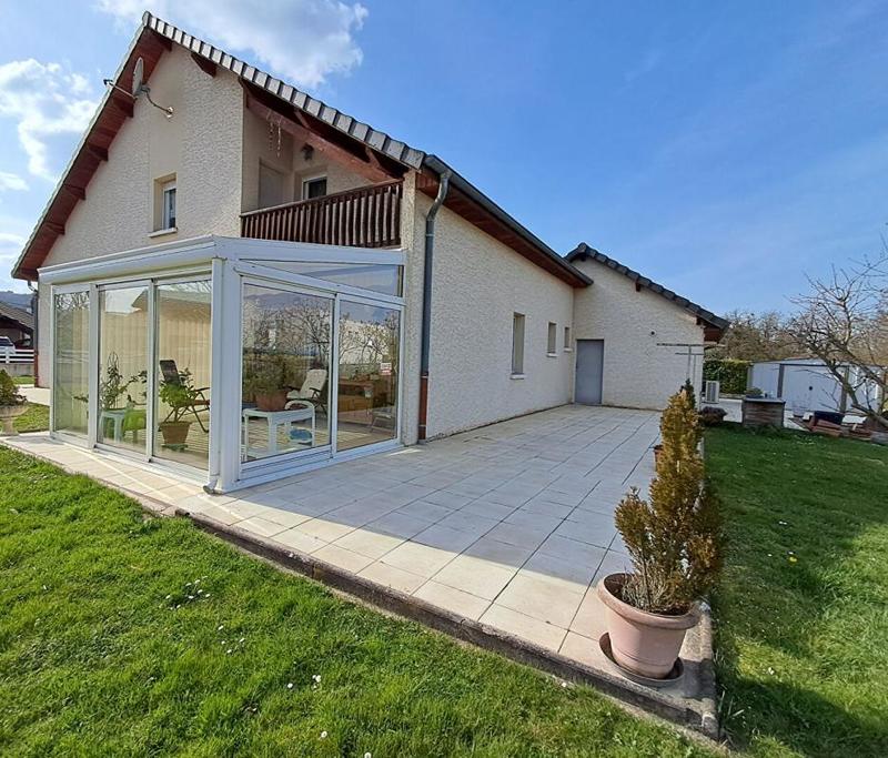 Maison - 160 m² - 8 pièces