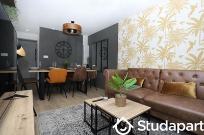 Chambre - 13 m² - 1 pièce