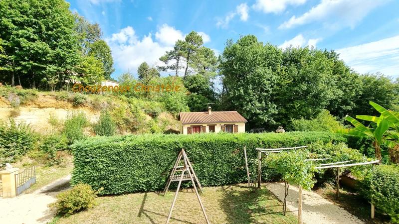 Maison - 250 m² - 8 pièces