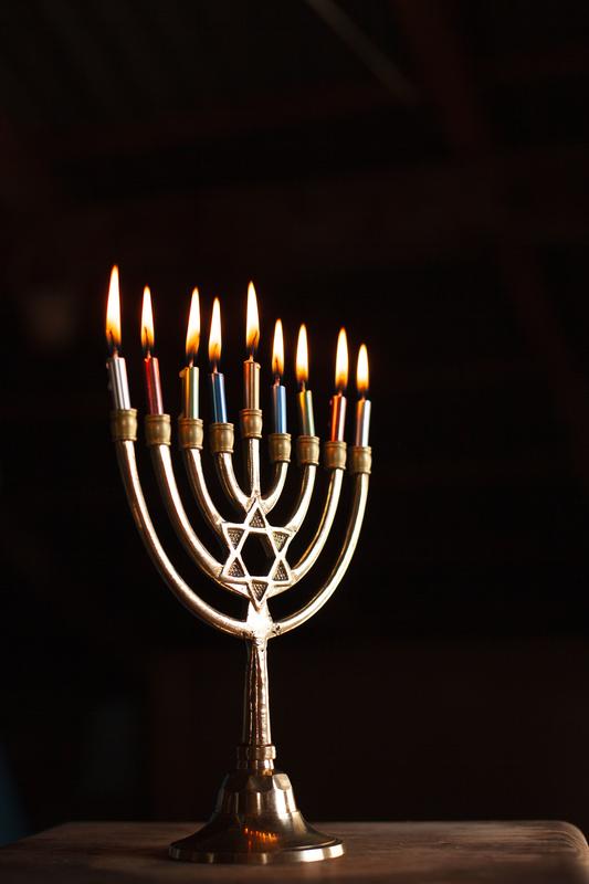 Visite Guidée Judaïsme et Fête Juive de Hanoukka Dans la Maison du Rabbin