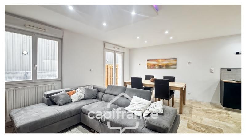 Maison - 88 m² - 4 pièces