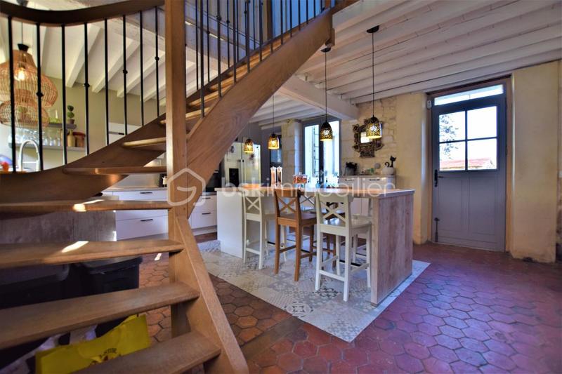 Maison en pierre - 164 m² - 7 pièces