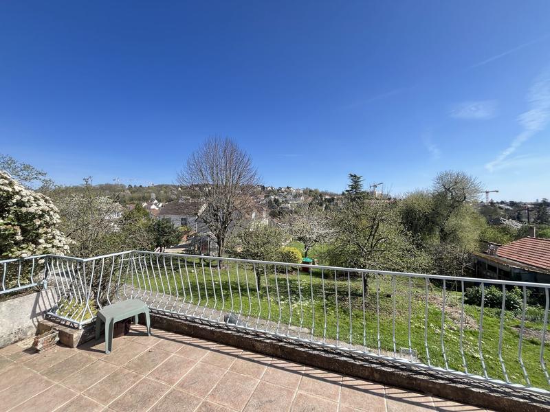 Maison contemporaine - 214 m² - 9 pièces