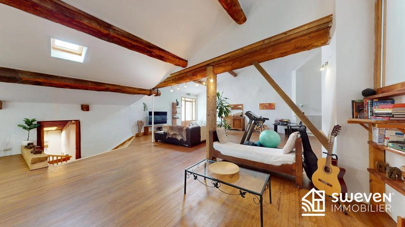 Maison - 512 m² - 12 pièces