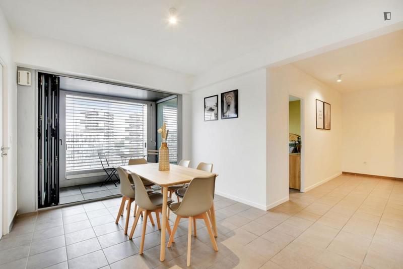 Chambre - 10 m² - 5 pièces