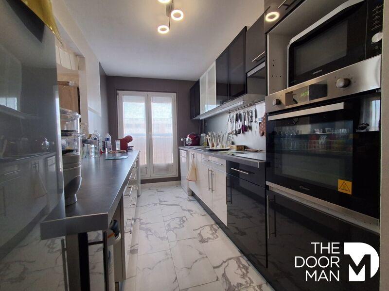 Appartement - 79 m² - 3 pièces