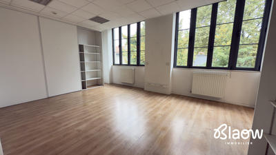 Bureau - 630 m²