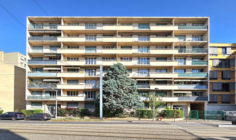 Appartement - 100 m² - 4 pièces