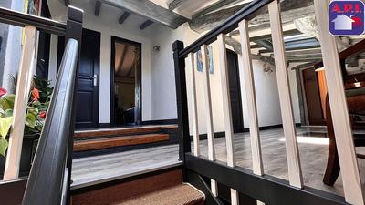 Maison - 220 m² - 5 pièces