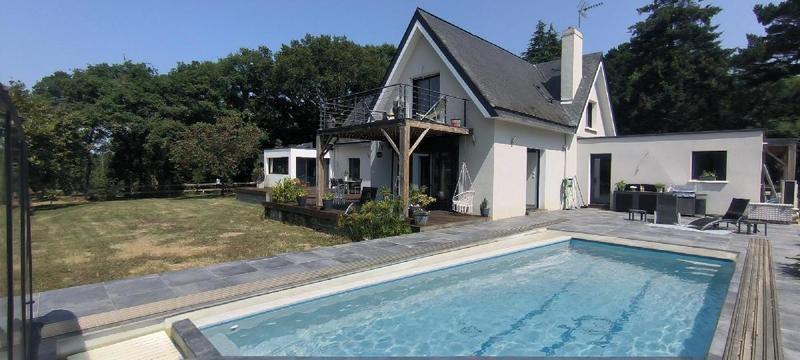 Maison - 209 m² - 7 pièces