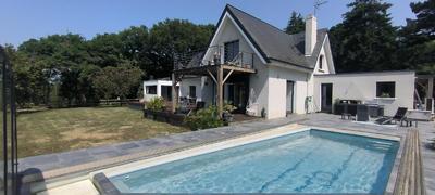 Maison - 209 m² - 7 pièces