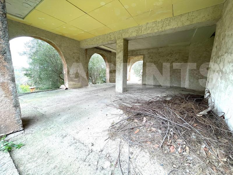 Maison - 224 m² - 9 pièces