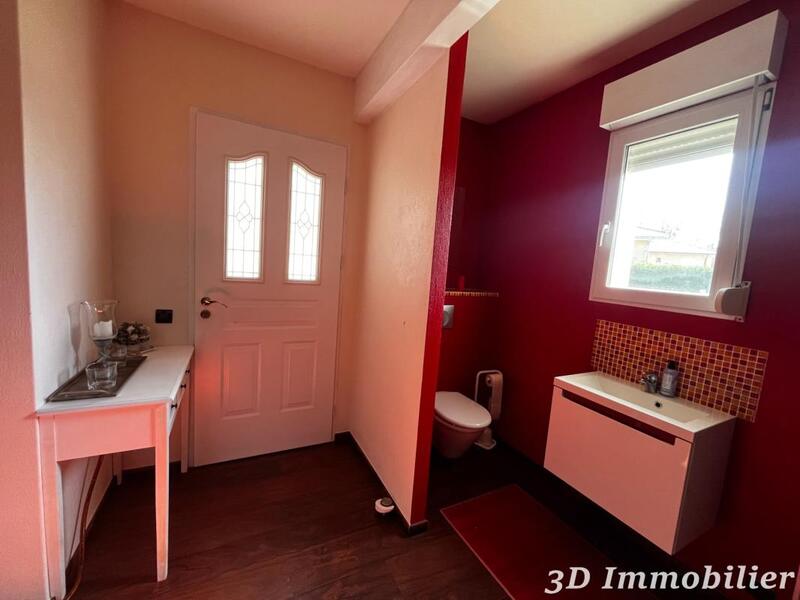 Maison - 210 m² - 10 pièces