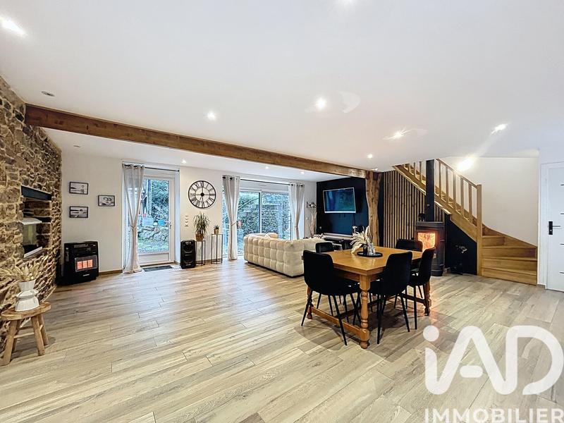 Maison - 143 m² - 6 pièces