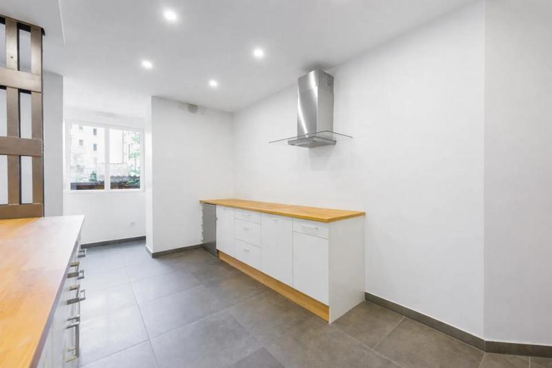 Appartement - 90 m² - 4 pièces