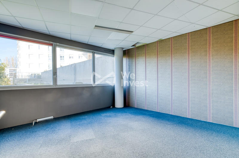 Bureau - 600 m²