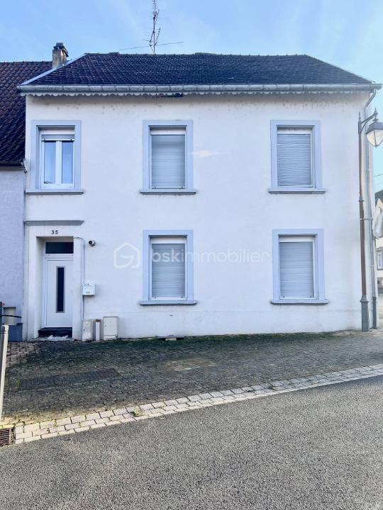 Maison - 106 m² - 5 pièces