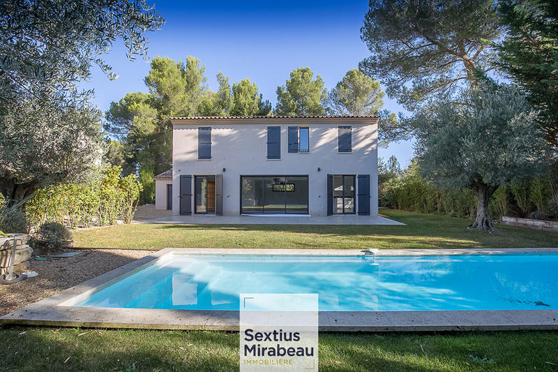 Demeure - 175 m² - 6 pièces