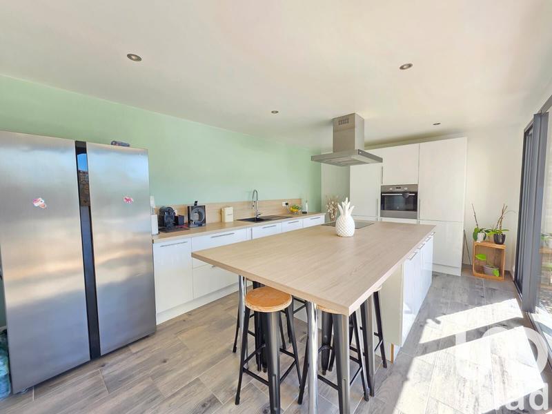 Maison - 141 m² - 7 pièces