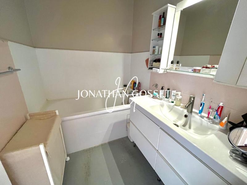 Appartement - 87 m² - 4 pièces