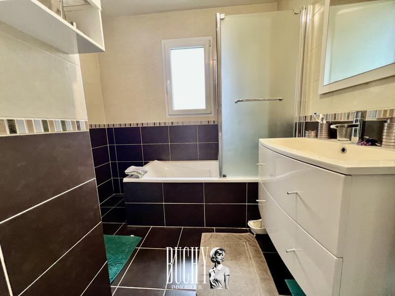 Maison - 114 m² - 4 pièces