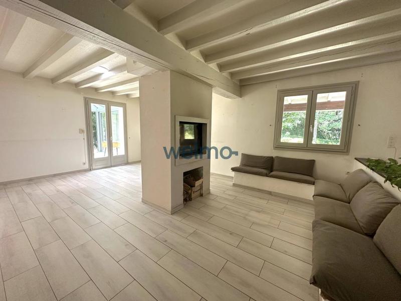Maison - 245 m² - 8 pièces