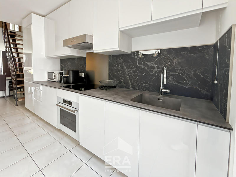 Appartement - 82 m² - 4 pièces