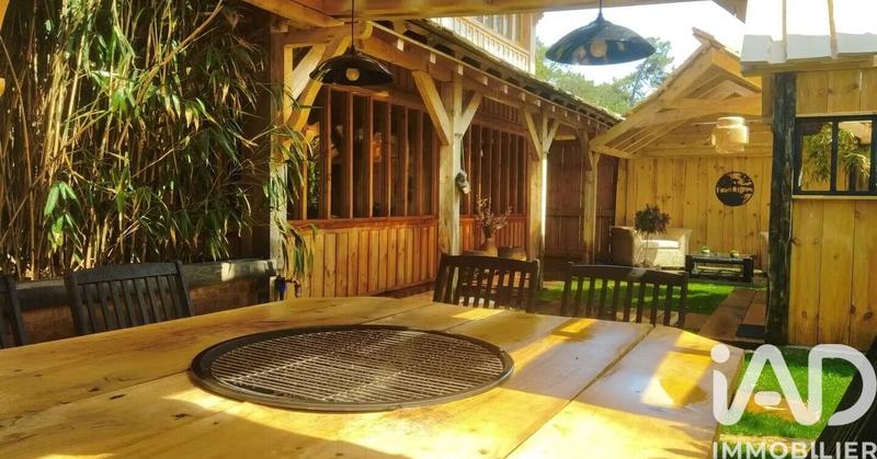 Maison de maîtres - 200 m² - 8 pièces