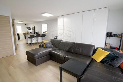 Maison - 142 m² - 9 pièces