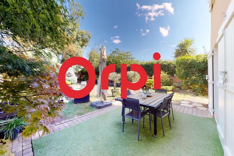 Maison - 98 m² - 5 pièces