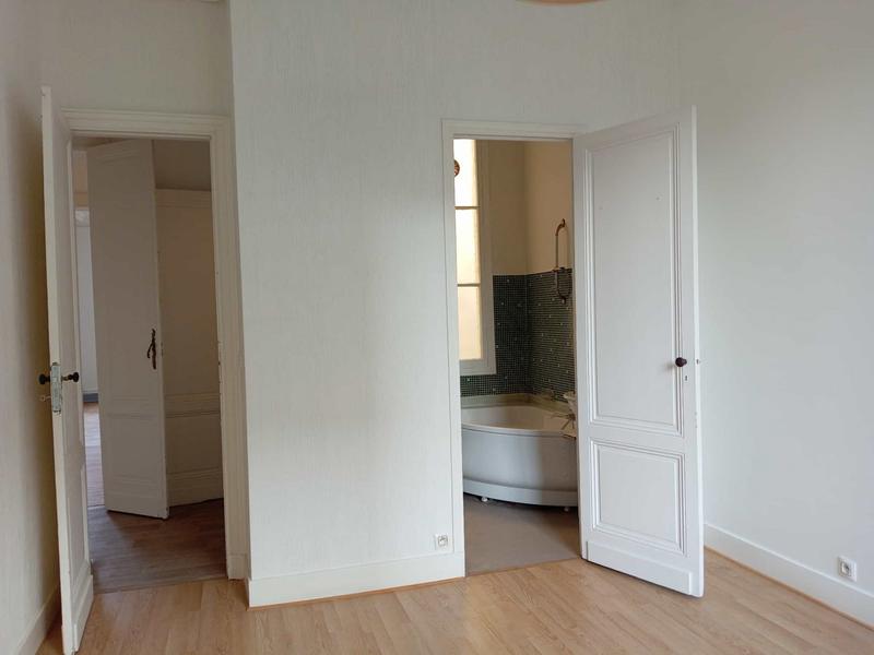 Appartement - 120 m² - 4 pièces