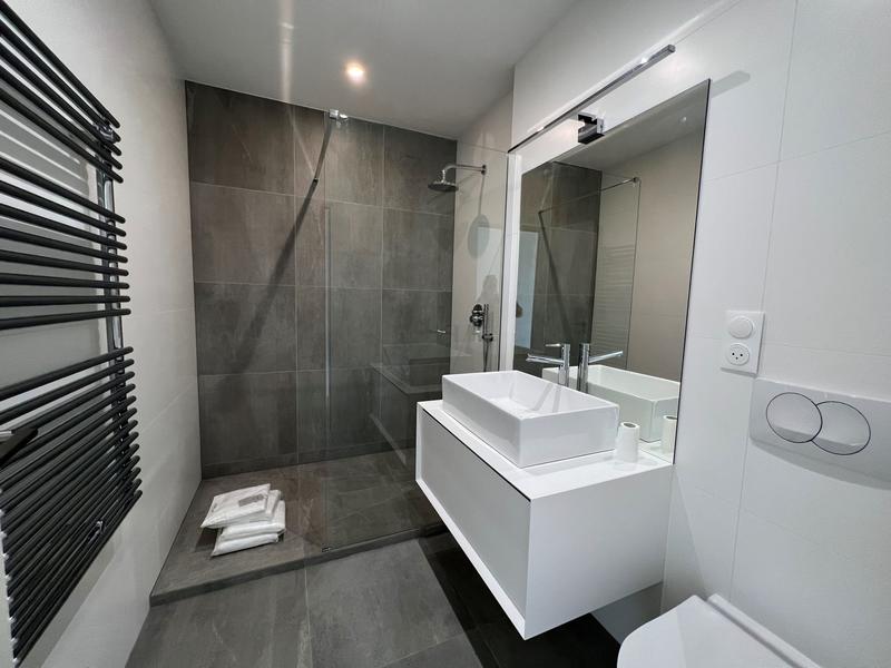 Villa - 392 m² - 14 pièces