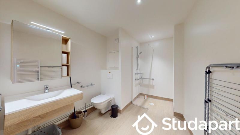 Chambre - 14 m² - 1 pièce