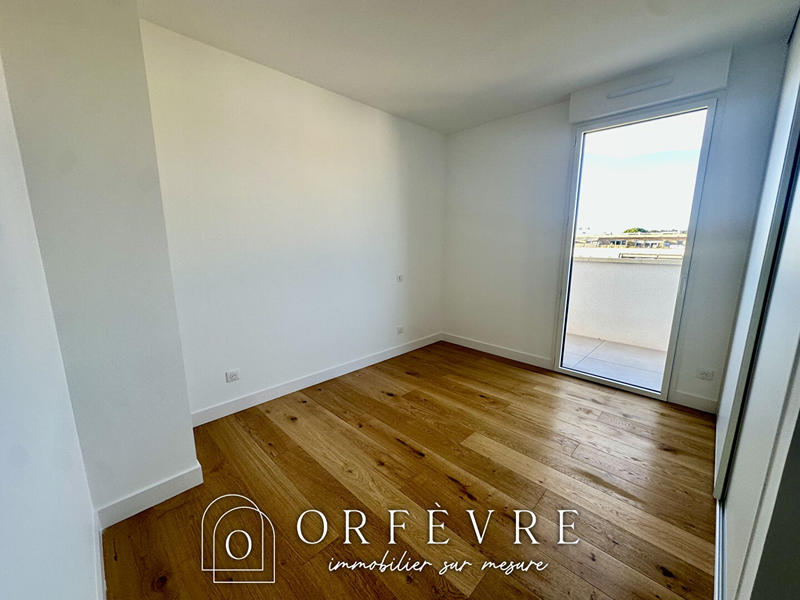 Appartement - 90 m² - 3 pièces