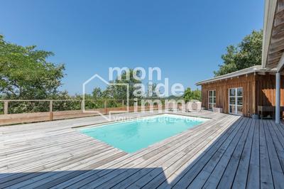 Maison contemporaine - 227 m² - 7 pièces