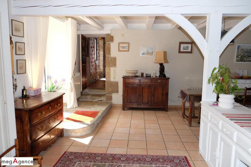 Maison en pierre - 212 m² - 7 pièces