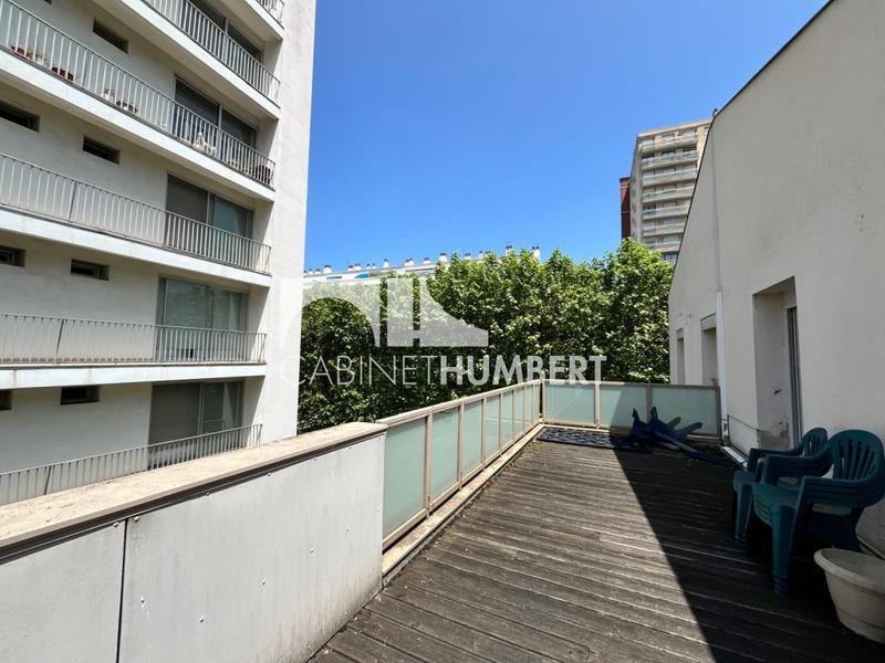 Appartement - 120 m² - 5 pièces